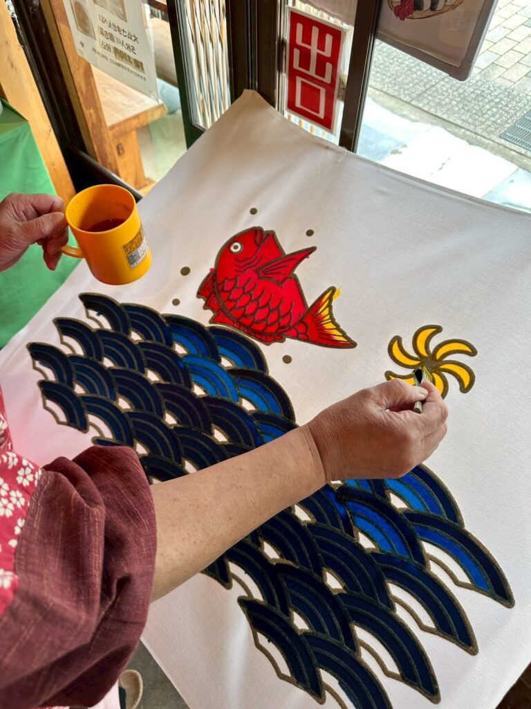 染物体験色差し鯛